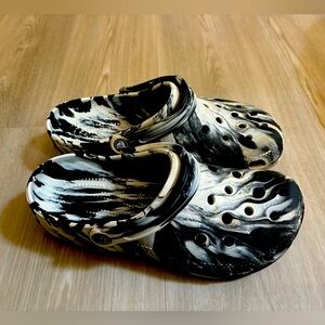 CROCS Black White Marbled Mens 7/9